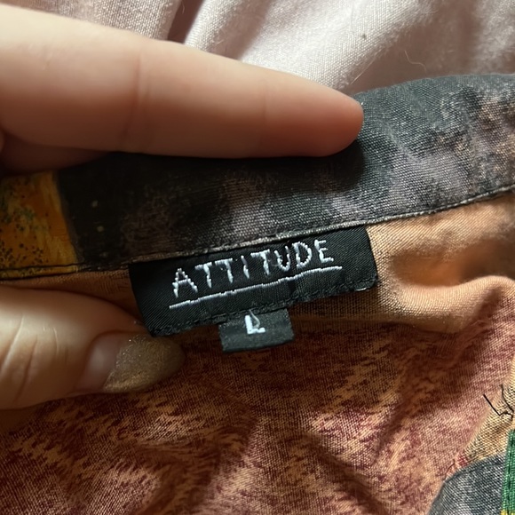 Women’s large funky button up - Picture 3 of 3